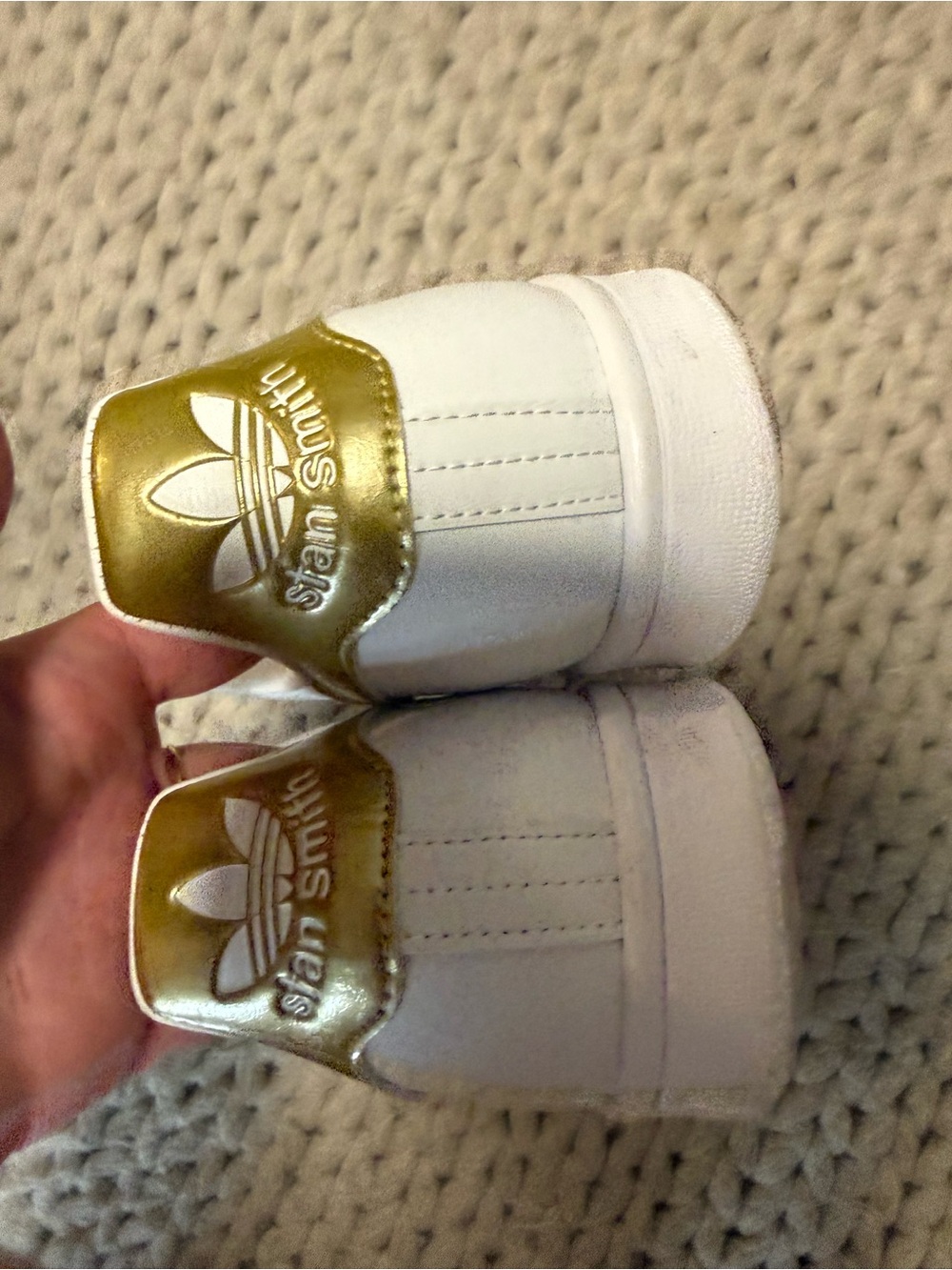 adidas Originals Women's Stan Smith Sneaker, White/Gold SZ11 - Picture 3 of 9